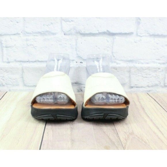 Gravis Dolce White Sands Leather Wedge Slip On Sandals Size 7 - Picture 4 of 9